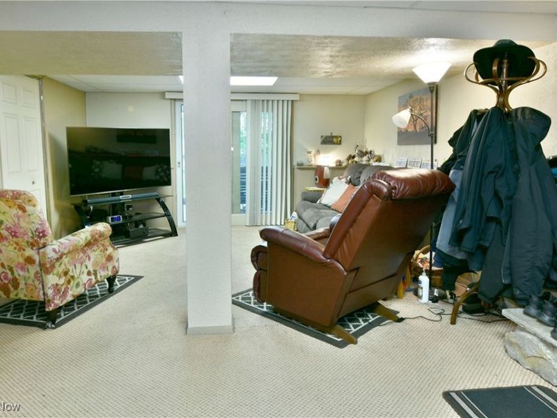 2555 Walnut Street, Girard, OH 44420 Photo 34