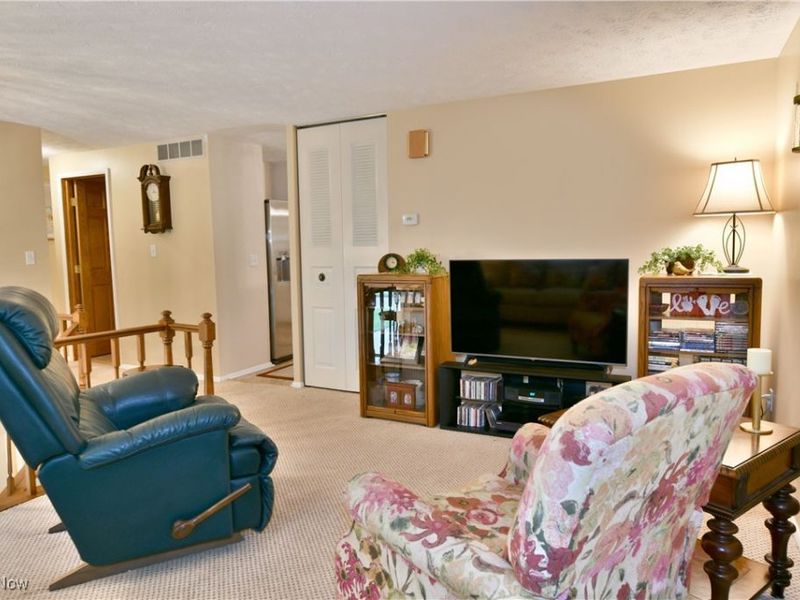 2555 Walnut Street, Girard, OH 44420 Photo 43