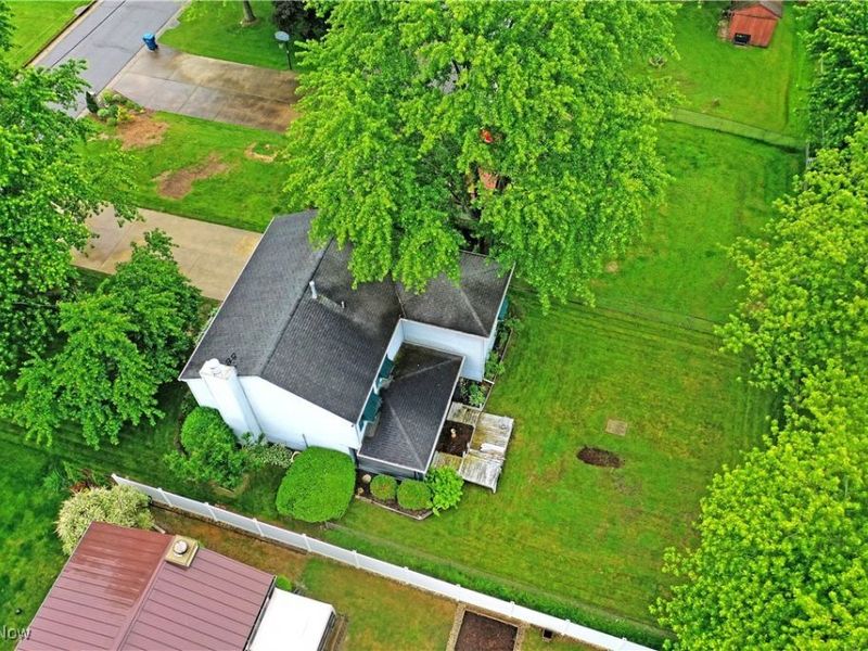 2555 Walnut Street, Girard, OH 44420 Photo 5