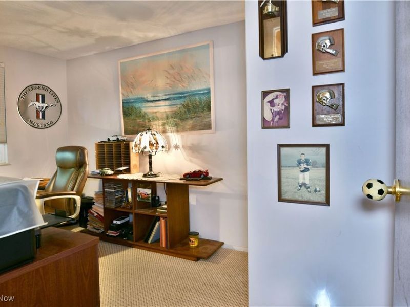 2555 Walnut Street, Girard, OH 44420 Photo 8