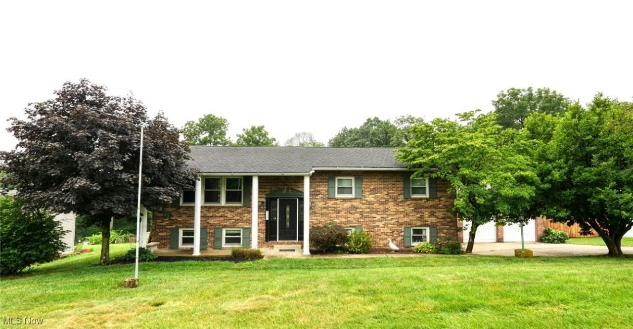 100 Linvale Drive, Norwich, OH 43767 Main Photo