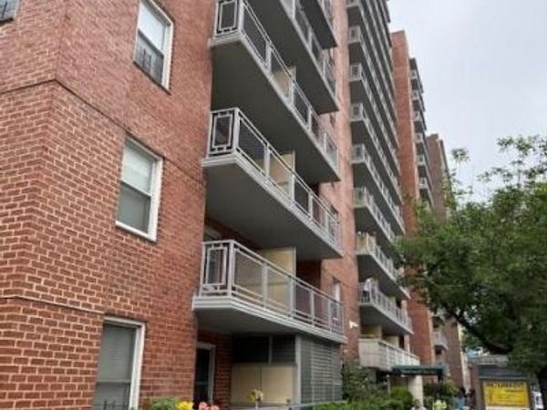 89-15 Parsons Boulevard, Unit #4B, Jamaica, NY 11432