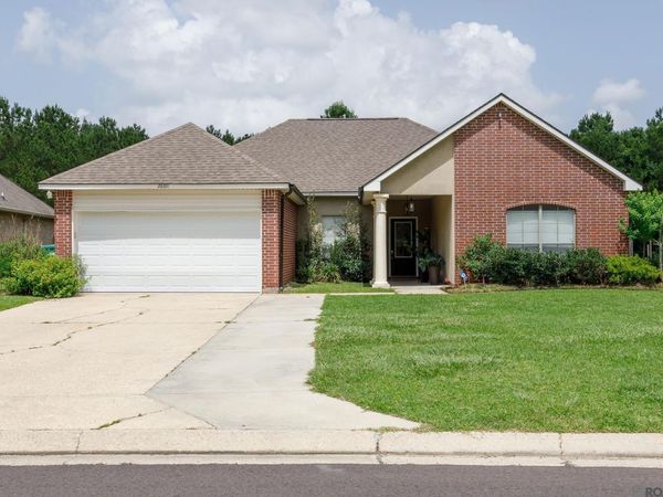 26101 Glenbrooke Dr, Denham Springs, LA 70727
