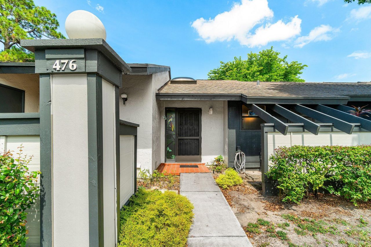 476 Lynbrook Court, Royal Palm Beach, FL 33411 Photo