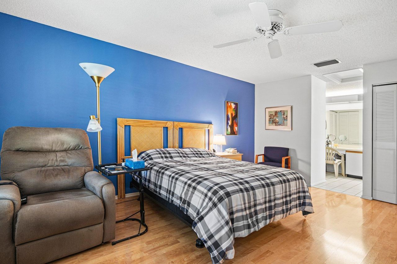 476 Lynbrook Court, Royal Palm Beach, FL 33411 Photo