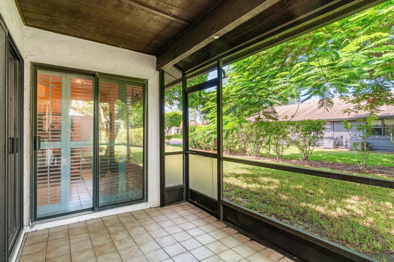 476 Lynbrook Court, Royal Palm Beach, FL 33411 Photo