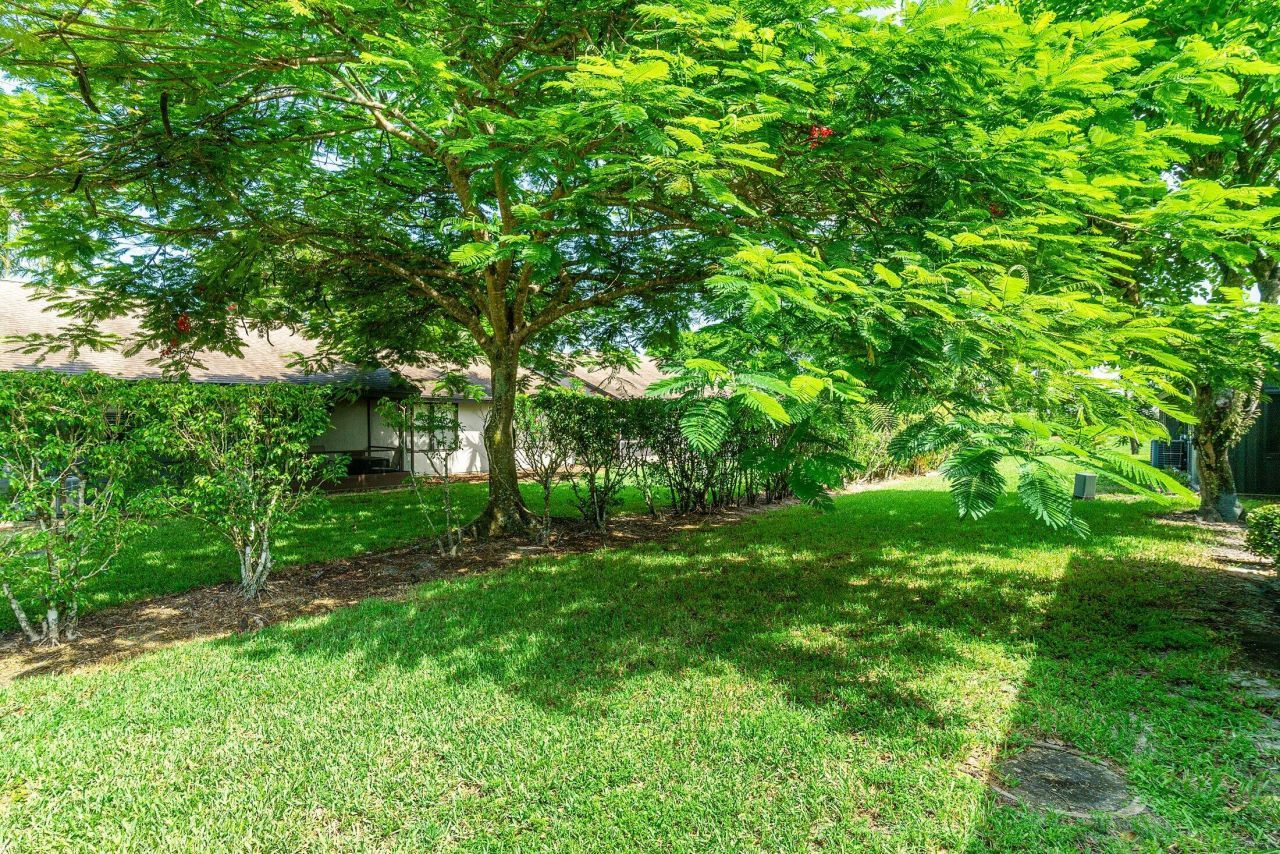 476 Lynbrook Court, Royal Palm Beach, FL 33411 Photo