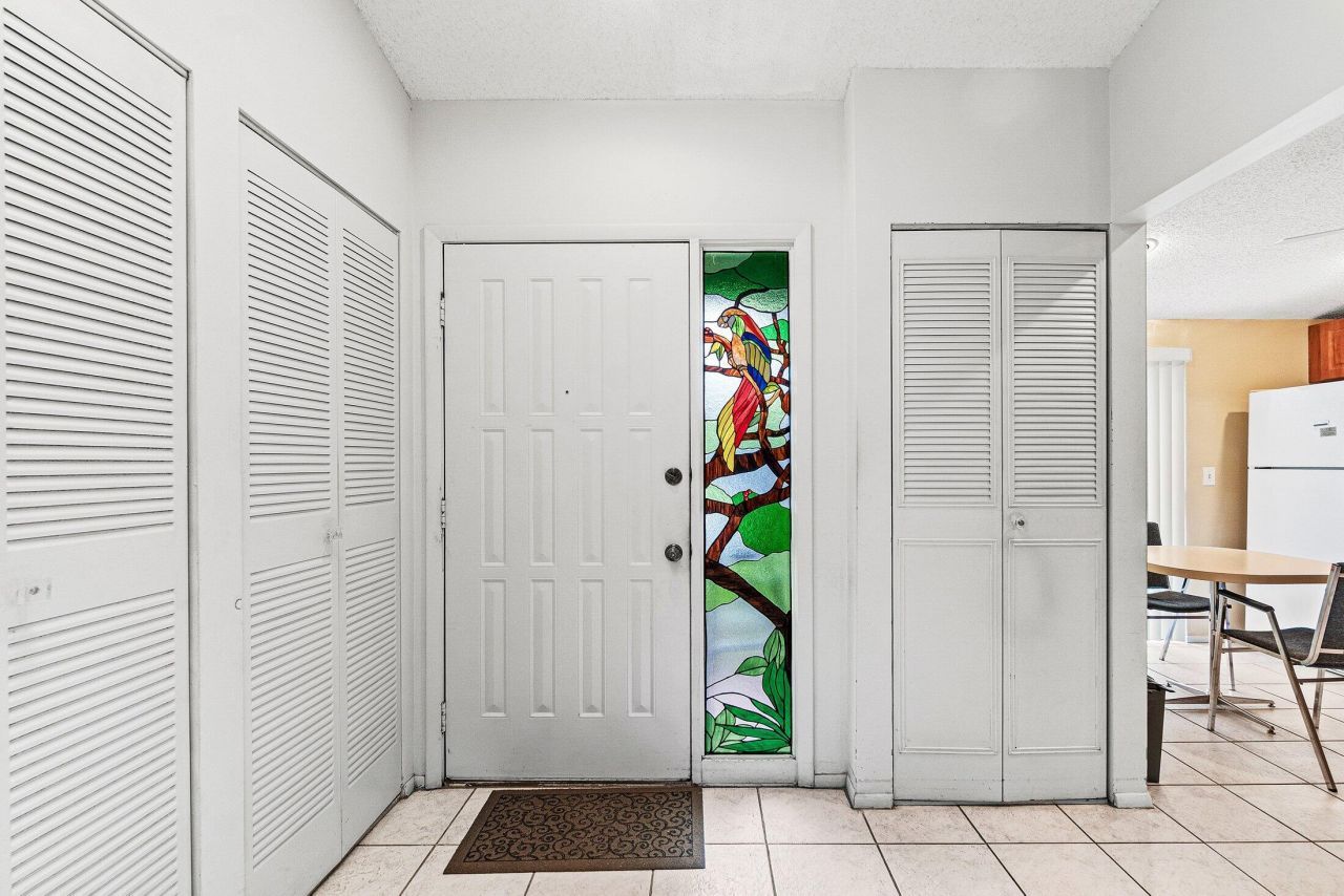 476 Lynbrook Court, Royal Palm Beach, FL 33411 Photo