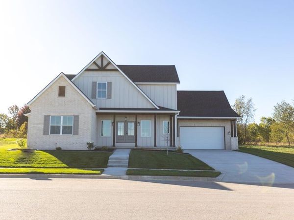 1319 E Valley Trail Drive, Republic, MO 65738