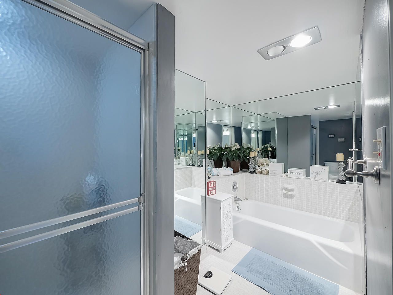 5380 N Ocean Drive, Unit 2e, Singer Island, FL 33404 Photo