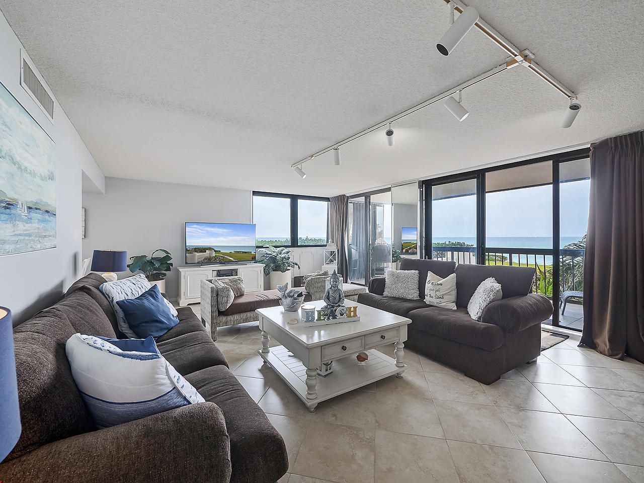5380 N Ocean Drive, Unit 2e, Singer Island, FL 33404 Photo