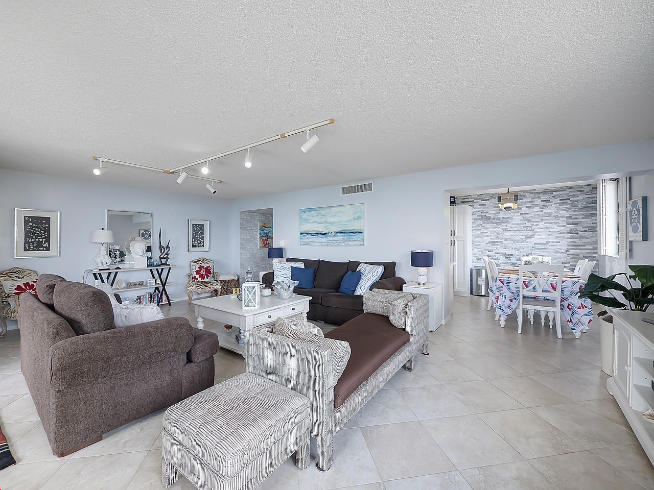 5380 N Ocean Drive, Unit 2e, Singer Island, FL 33404 Photo