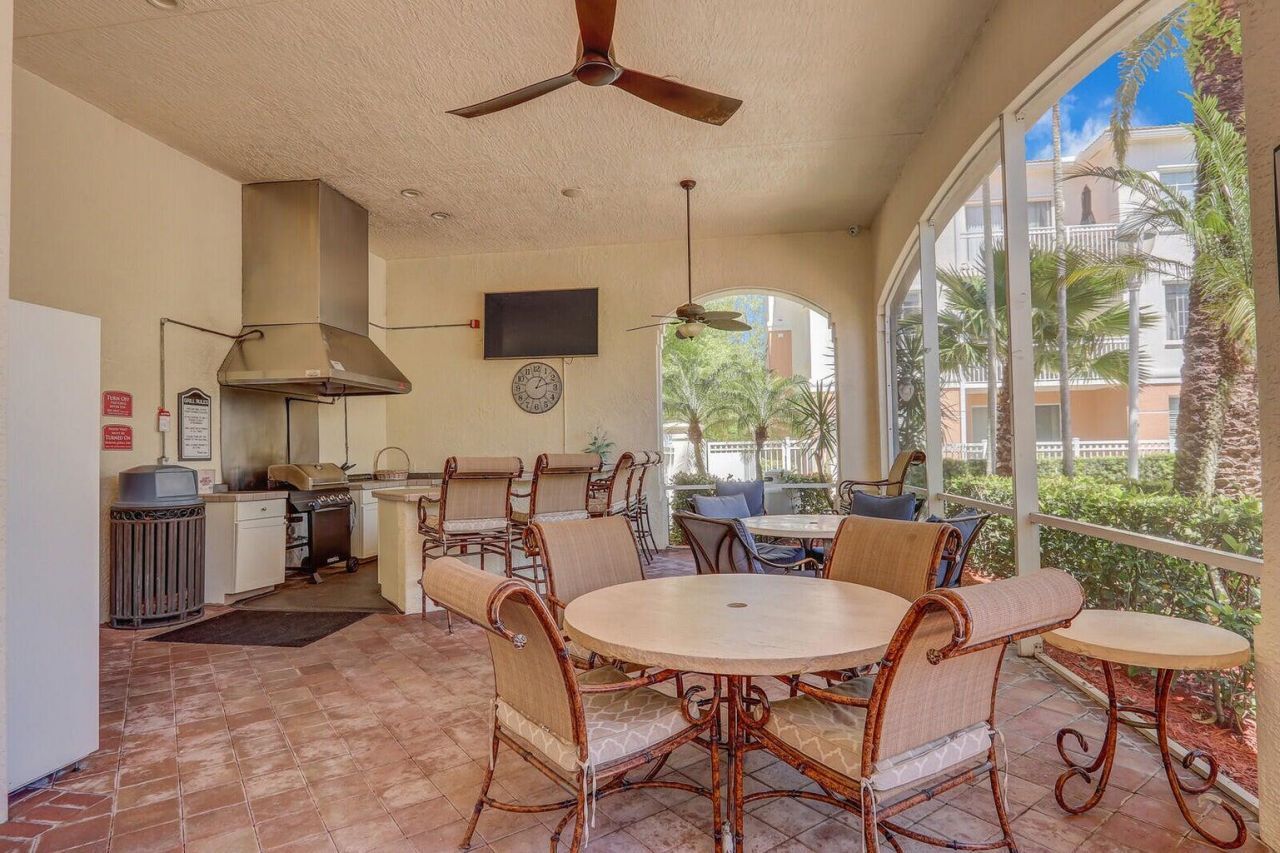 2103 Myrtlewood Circle E, Unit 2103, Palm Beach Gardens, FL 33418 Photo