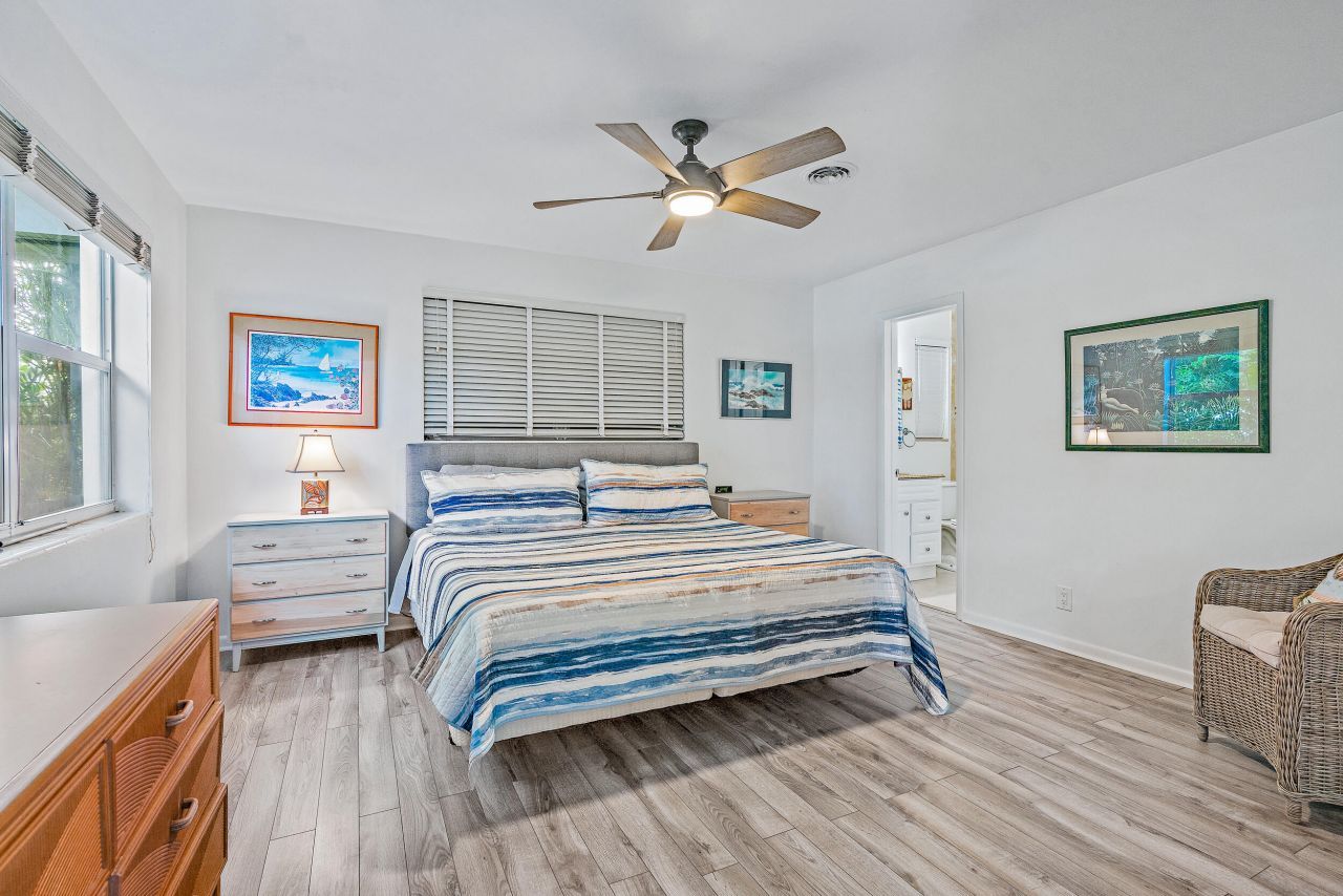 733 Waterway Drive, North Palm Beach, FL 33408 Photo