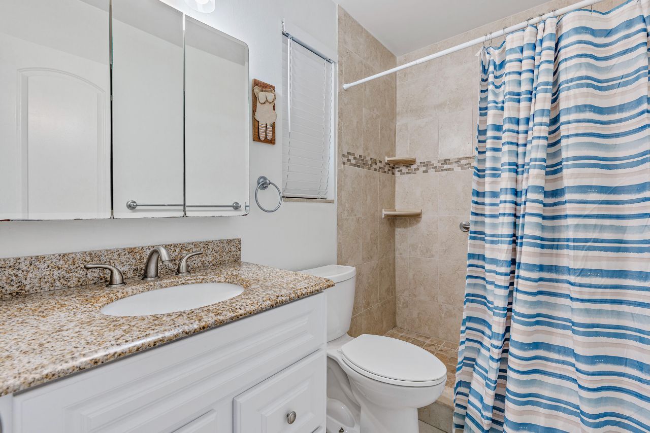 733 Waterway Drive, North Palm Beach, FL 33408 Photo