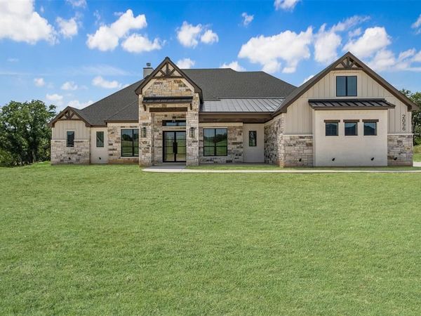 2056 Vaquero Drive, Weatherford, TX 76087
