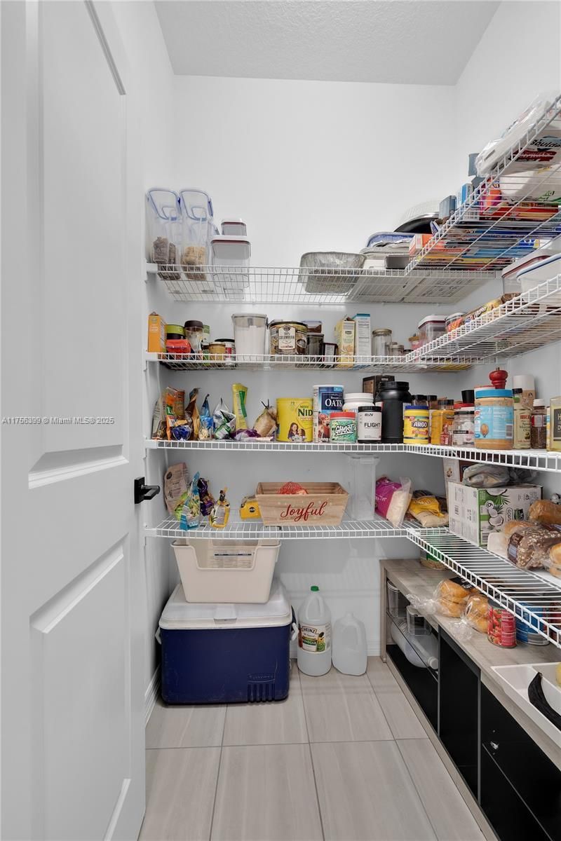 7681 NW 84th Ln, Tamarac, FL 33321 Photo