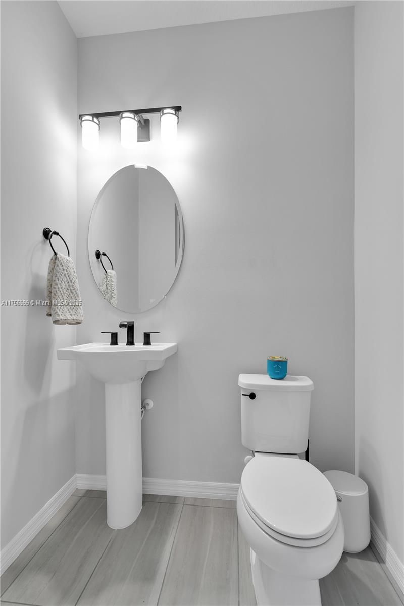 7681 NW 84th Ln, Tamarac, FL 33321 Photo