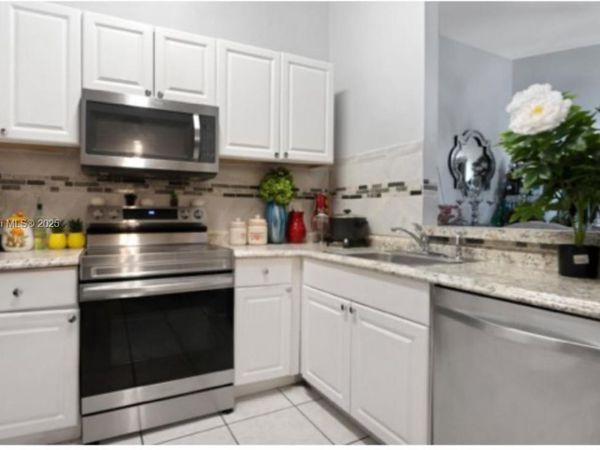 11233 W Model Cir W, Boca Raton, FL 33428