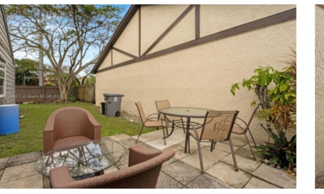 11233 W Model Cir W, Boca Raton, FL 33428 Photo