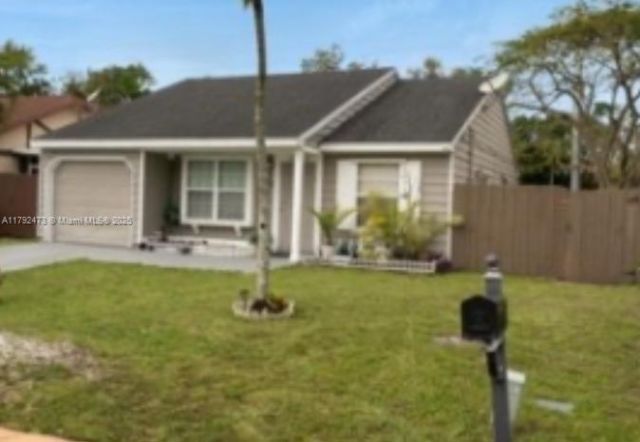 11233 W Model Cir W, Boca Raton, FL 33428 Photo