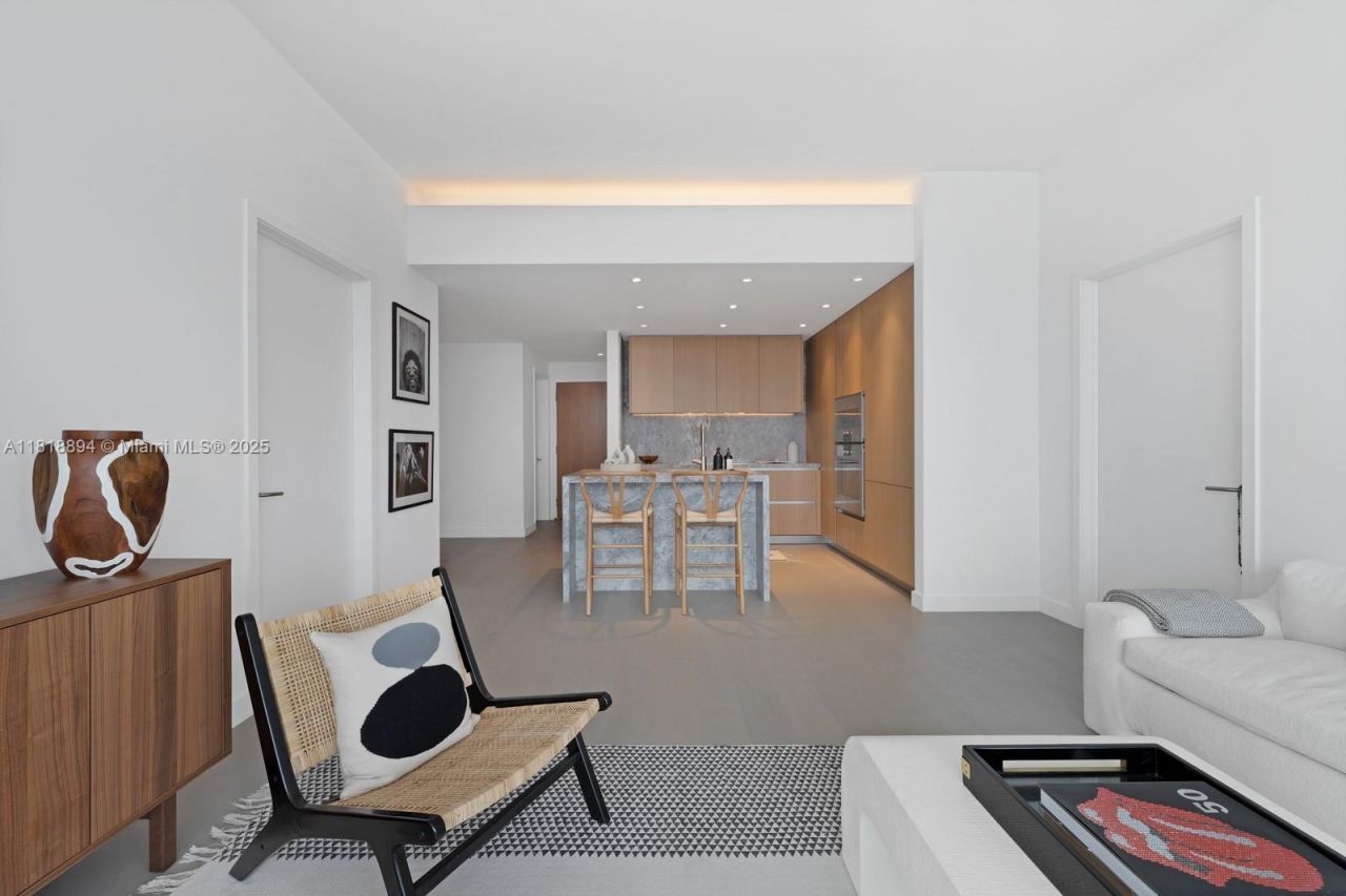 500 Alton Rd, Unit 4004, Miami Beach, FL 33139 Photo