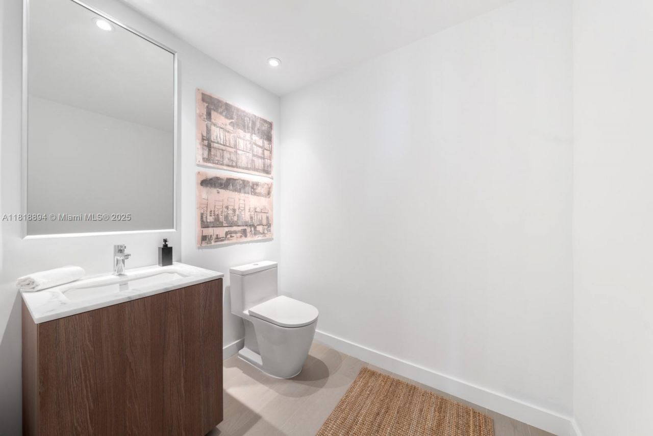 500 Alton Rd, Unit 4004, Miami Beach, FL 33139 Photo