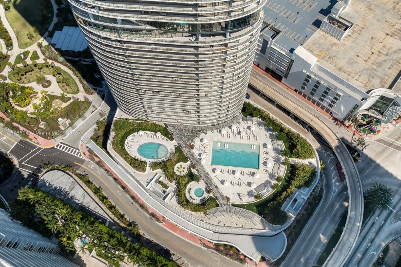 500 Alton Rd, Unit 4004, Miami Beach, FL 33139 Photo