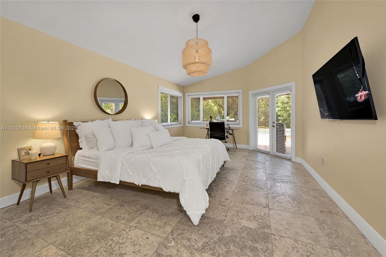 14460 Glencairn Rd, Miami Lakes, FL 33016 Photo