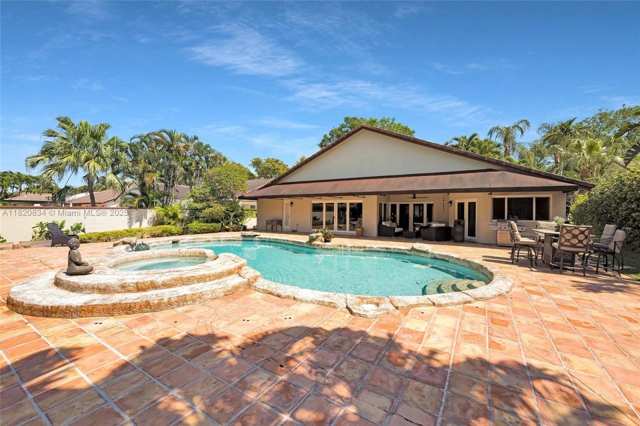 14460 Glencairn Rd, Miami Lakes, FL 33016 Photo