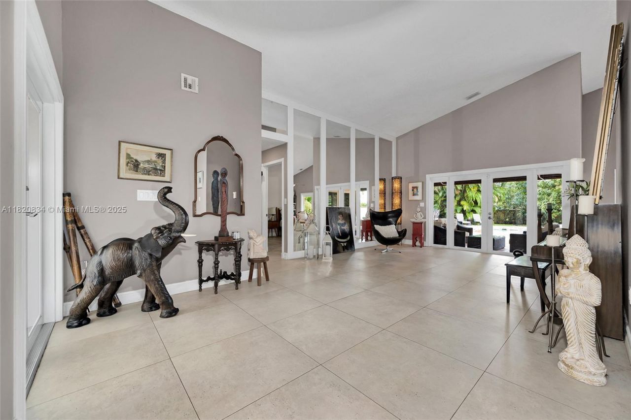 14460 Glencairn Rd, Miami Lakes, FL 33016 Photo