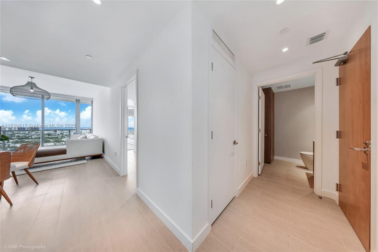 500 Alton Rd, Unit 1906, Miami Beach, FL 33139 Photo