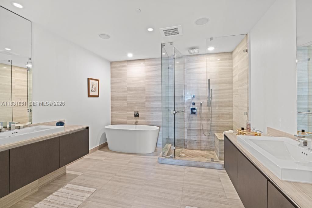 3250 NE 188th St, Unit 904, Aventura, FL 33180 Photo