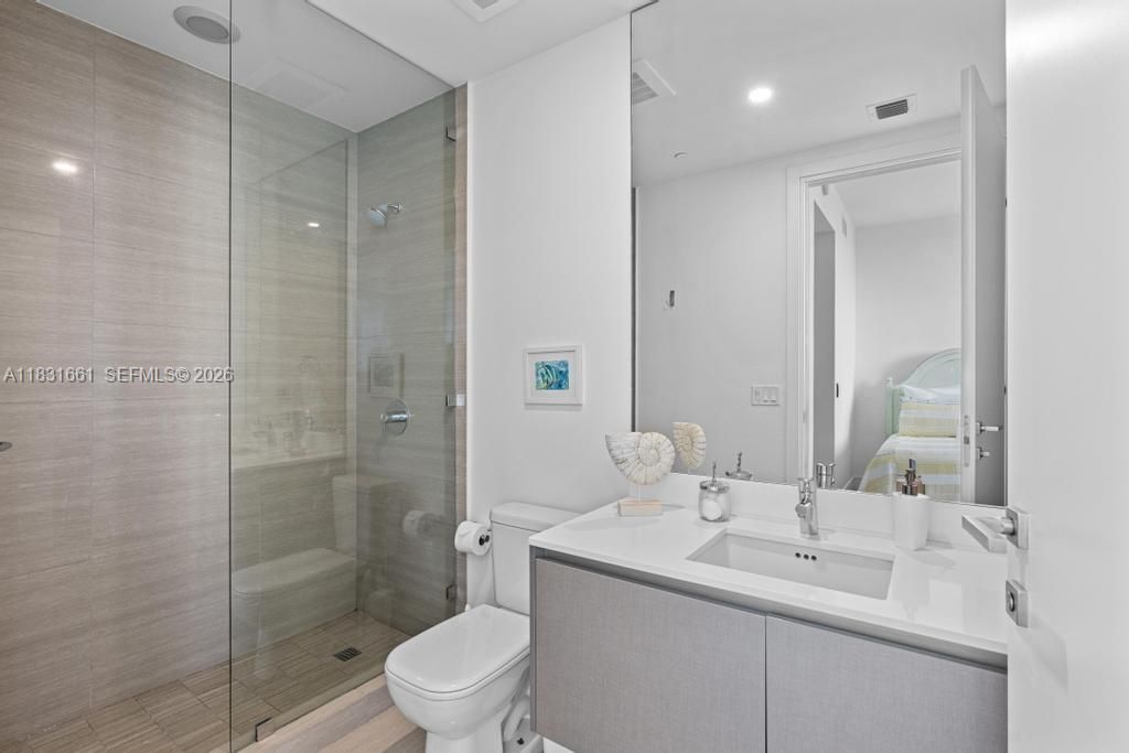 3250 NE 188th St, Unit 904, Aventura, FL 33180 Photo