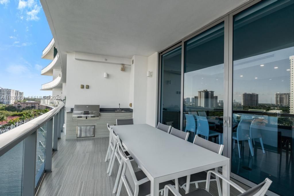 3250 NE 188th St, Unit 904, Aventura, FL 33180 Photo