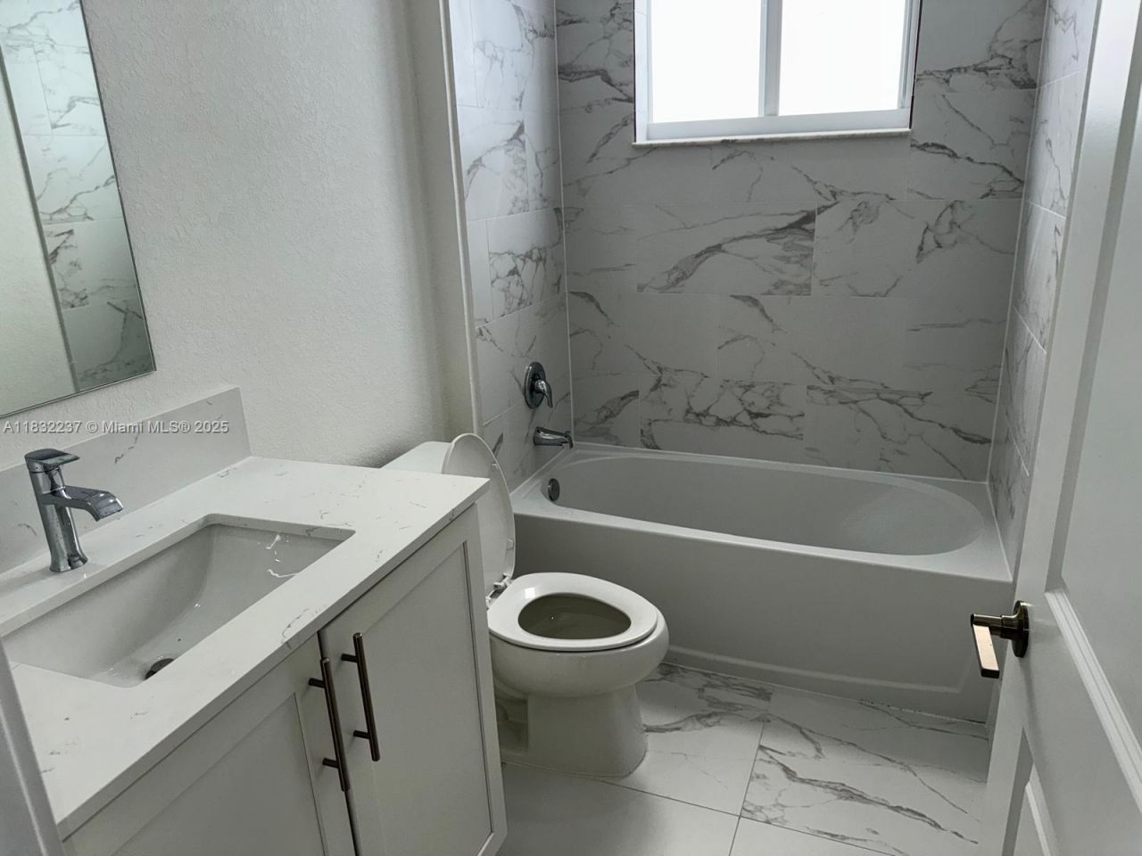 1866 NE 1st St, Homestead, FL 33033 Photo