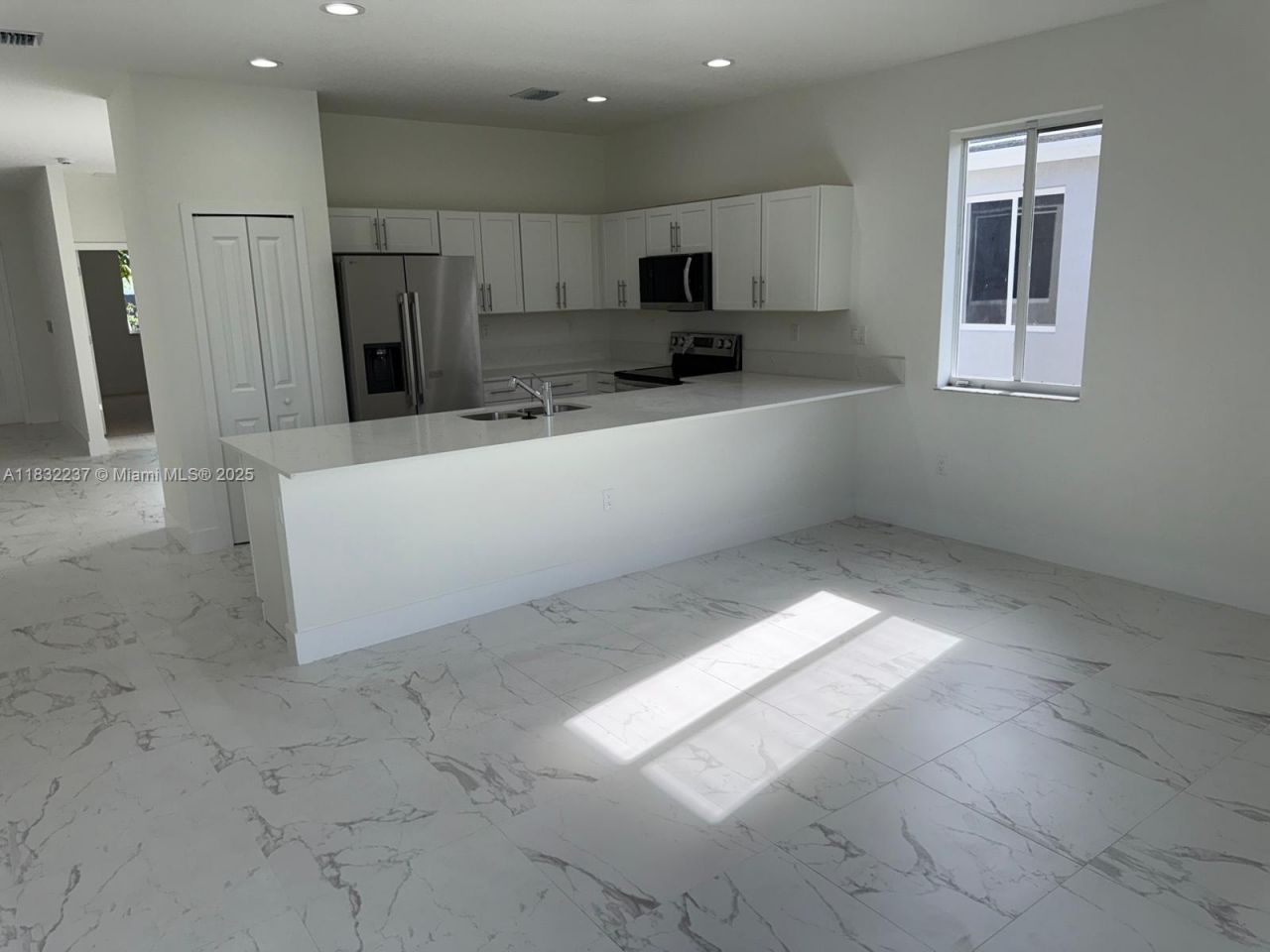 1866 NE 1st St, Homestead, FL 33033 Photo