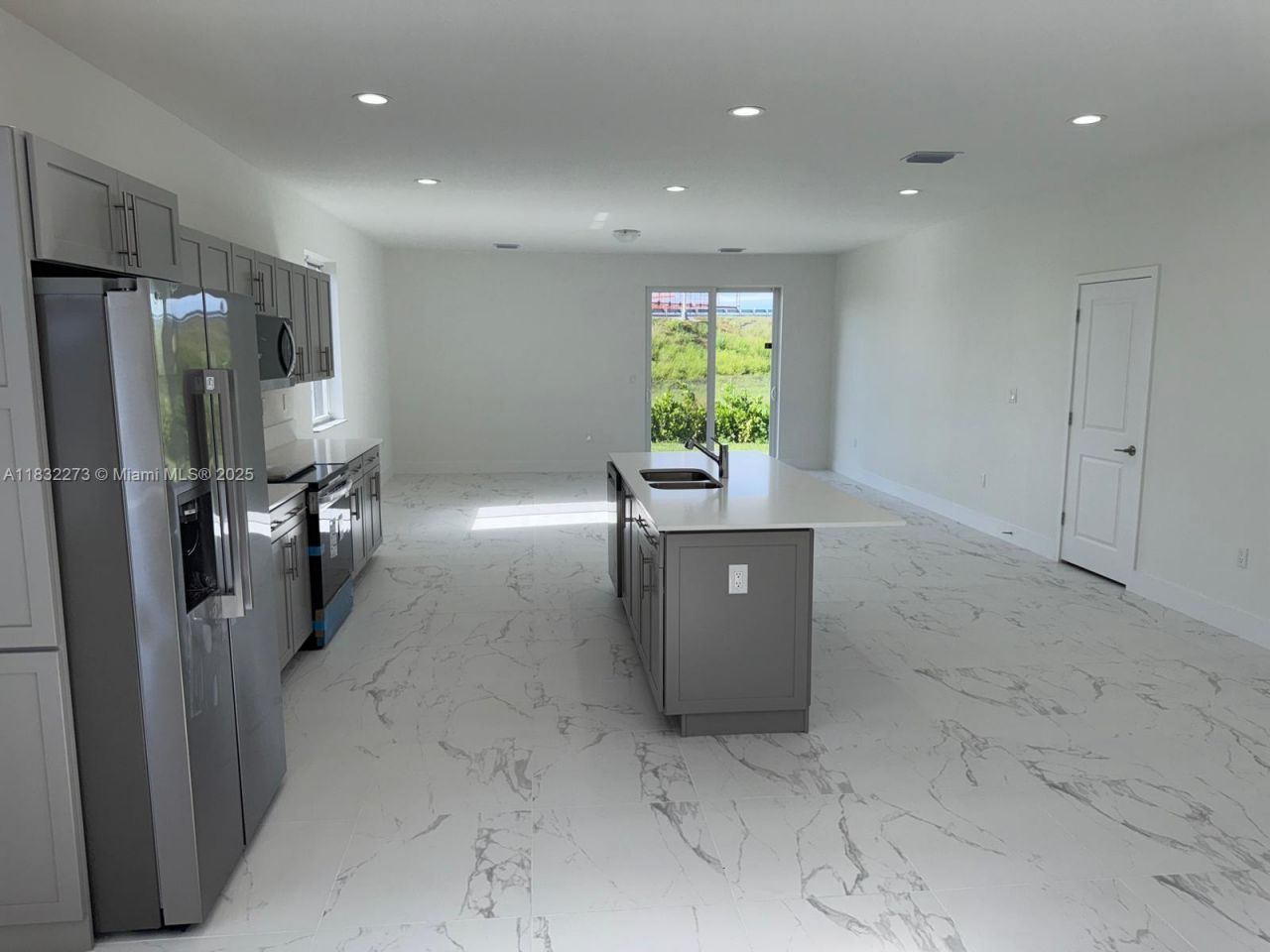 1884 NE 1st St, Homestead, FL 33033 Photo