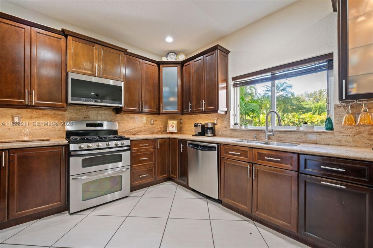 5194 NW 106th Ave, Doral, FL 33178 Photo