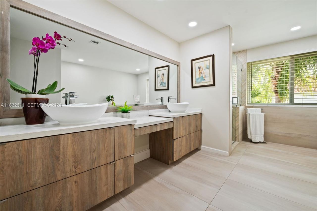 5194 NW 106th Ave, Doral, FL 33178 Photo