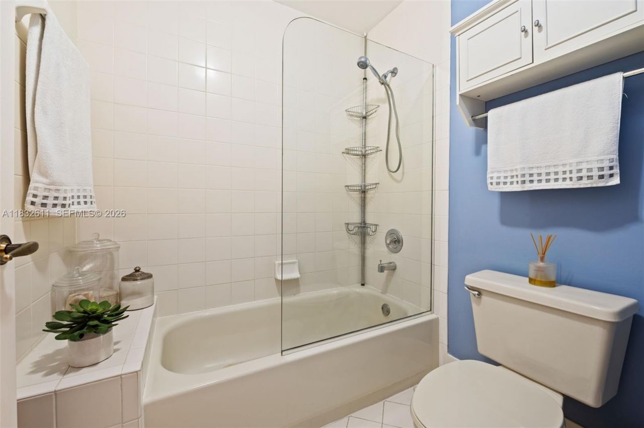 5194 NW 106th Ave, Doral, FL 33178 Photo