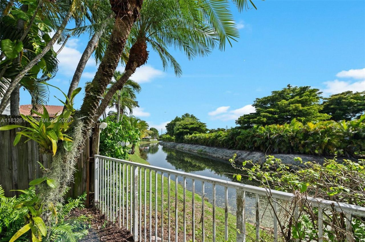 5194 NW 106th Ave, Doral, FL 33178 Photo