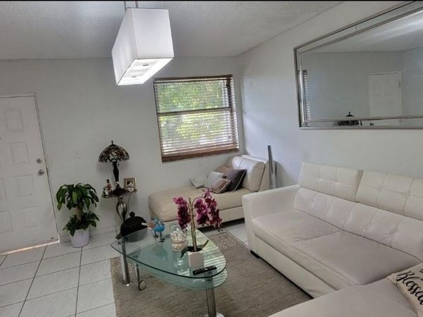 7121 SW 129th Ave, Unit 5, Miami, FL 33183