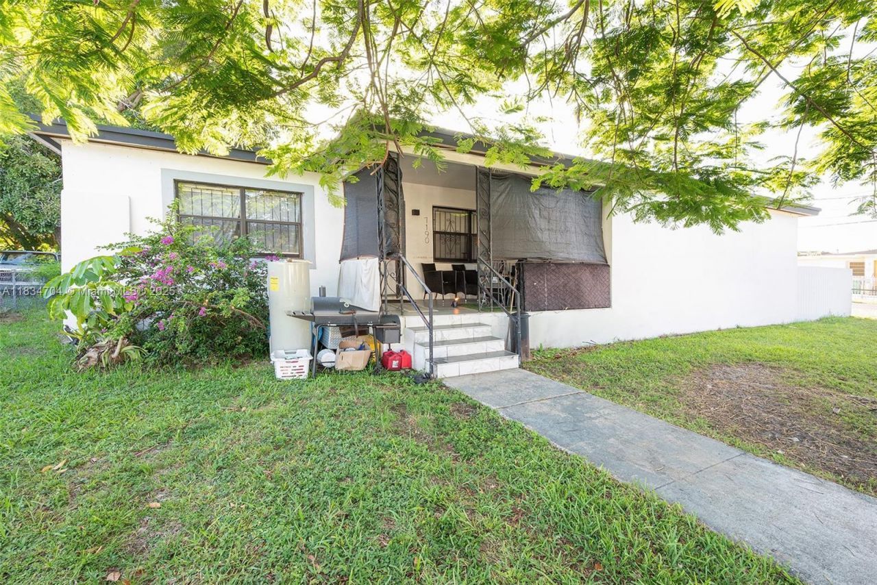 7190 NW 21st Ave, Miami, FL 33147 Photo