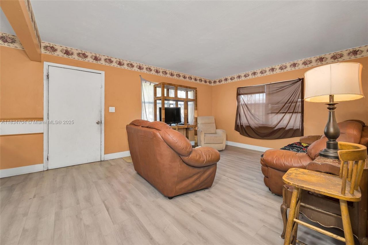 7190 NW 21st Ave, Miami, FL 33147 Photo