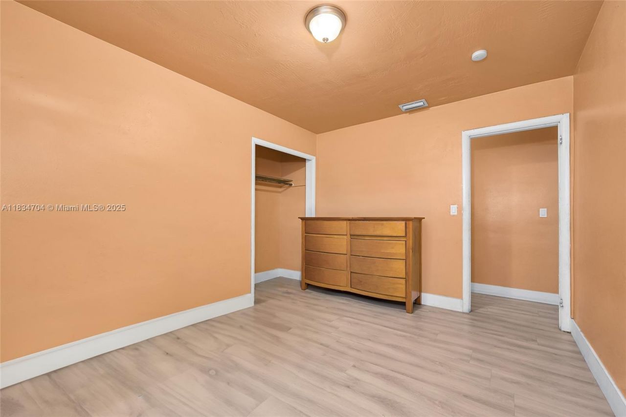 7190 NW 21st Ave, Miami, FL 33147 Photo