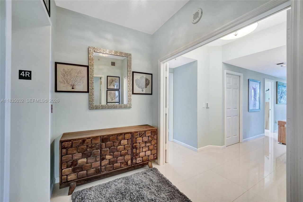 6051 N Ocean Dr, Unit 404, Hollywood, FL 33019 Photo