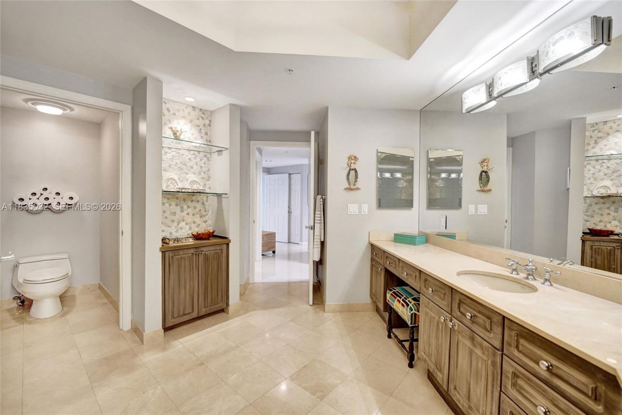 6051 N Ocean Dr, Unit 404, Hollywood, FL 33019 Photo