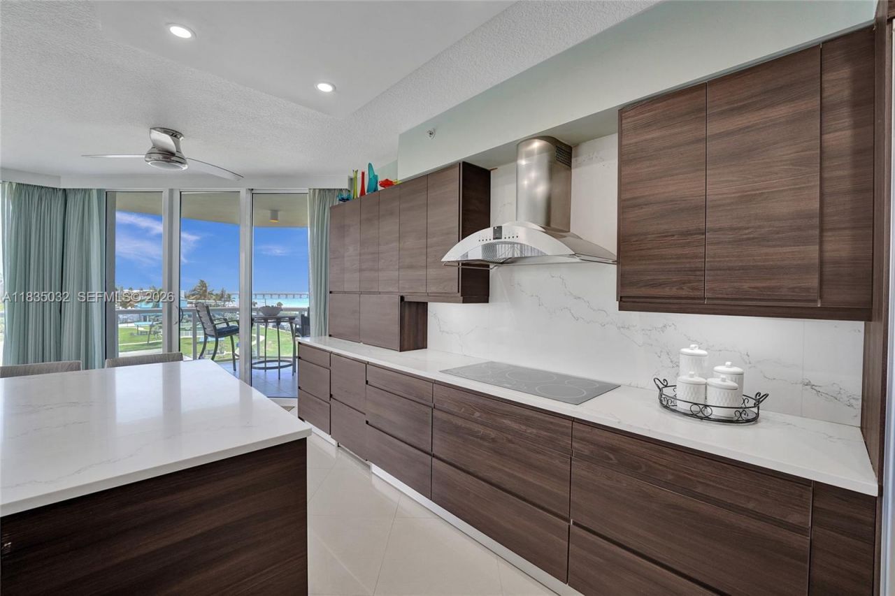 6051 N Ocean Dr, Unit 404, Hollywood, FL 33019 Photo