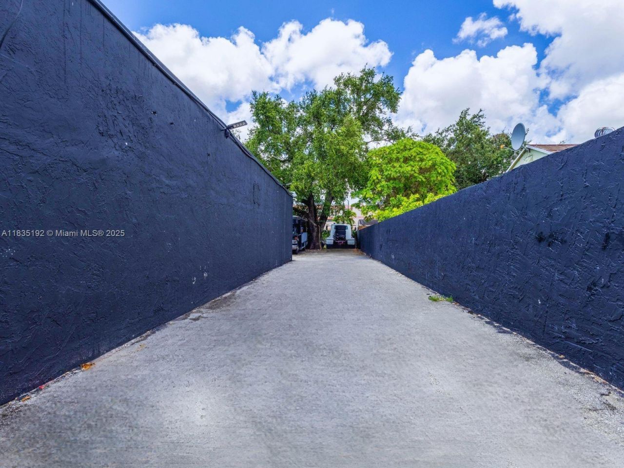 3490 NW 32nd Ave, Miami, FL 33142 Photo